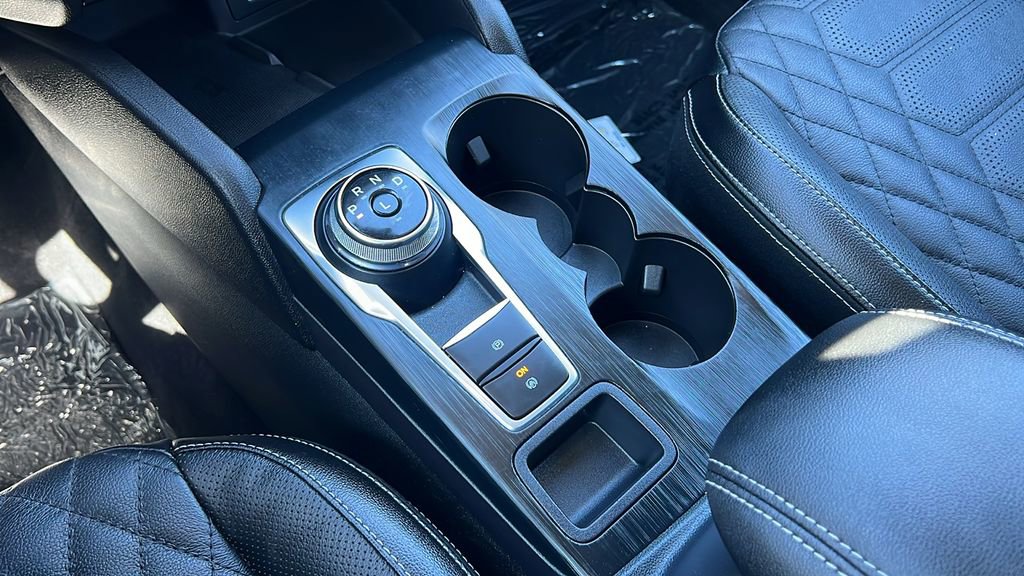 Certified 2023 Ford Escape Platinum w/ Premium Technology Package image 19