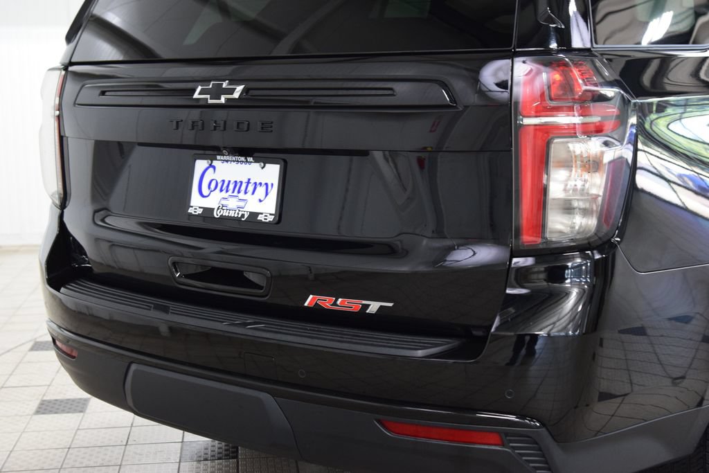 Used 2024 Chevrolet Tahoe RST w/ Luxury Package AWD/4WD image 19