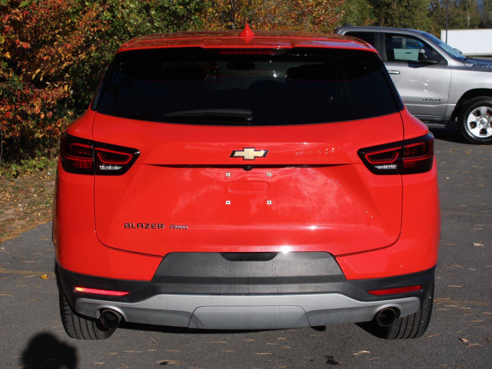 Used 2025 Chevrolet Blazer LT AWD/4WD image 6