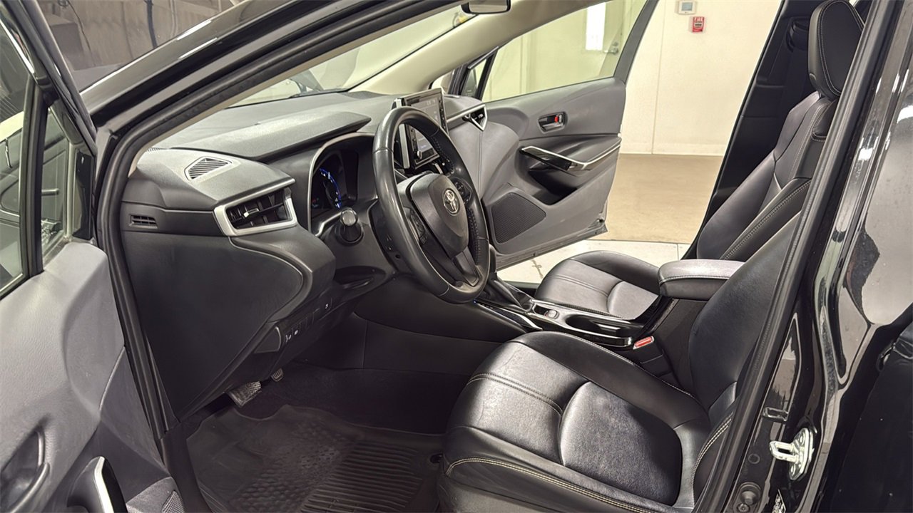 Used 2022 Toyota Corolla LE image 12