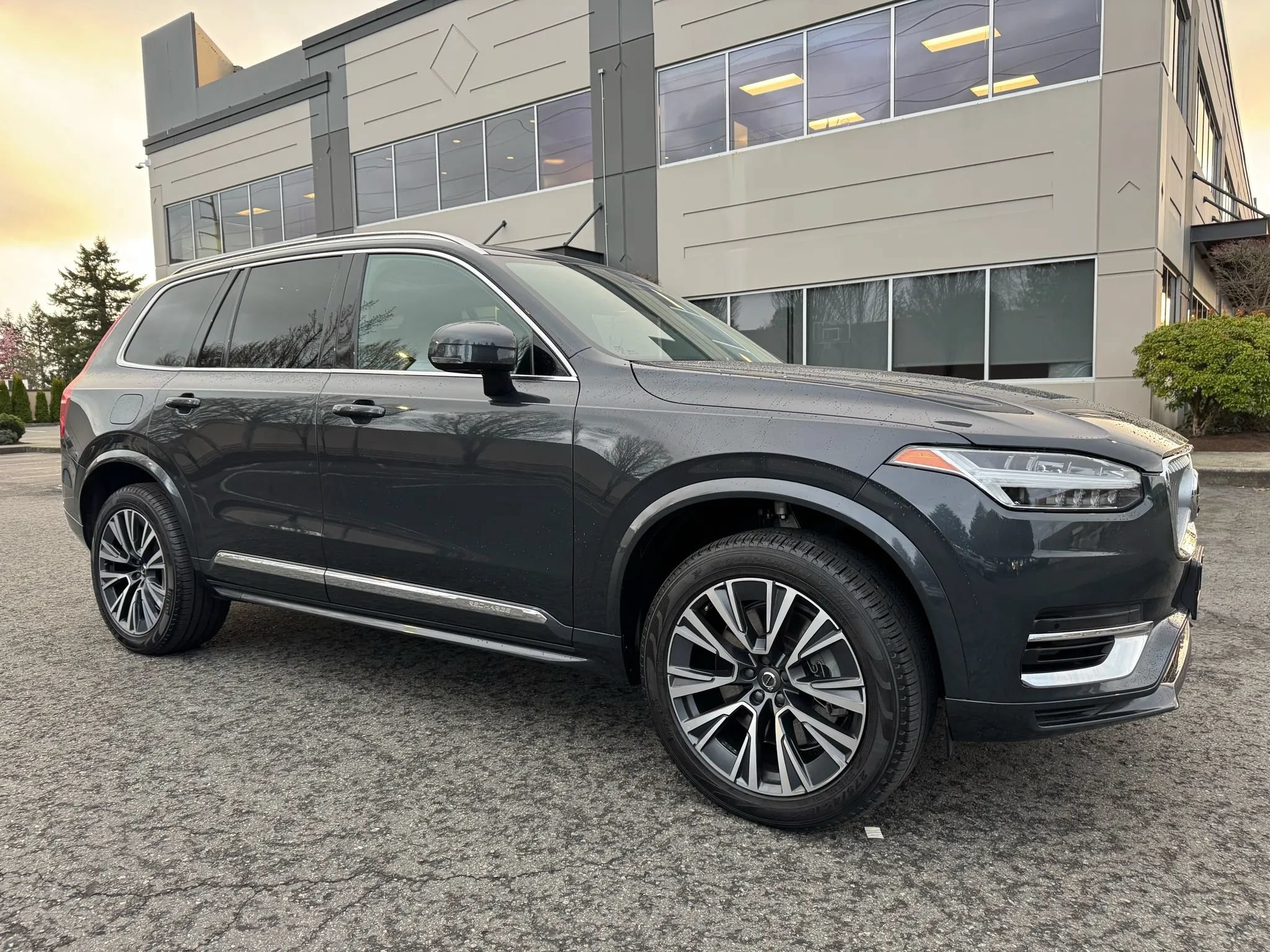 Used 2022 Volvo XC90 T8 Inscription Expression w/ Advanced Package