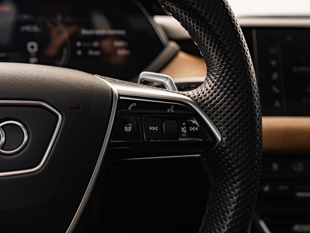 Used 2023 Audi e-tron GT Premium Plus image 28