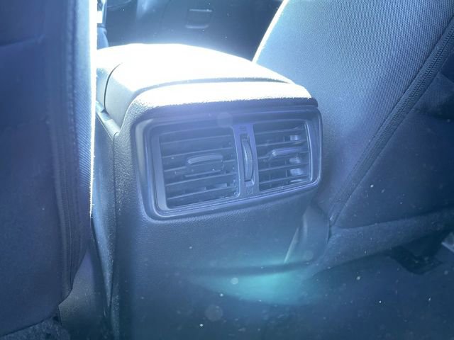 Used 2018 Nissan Rogue S image 20