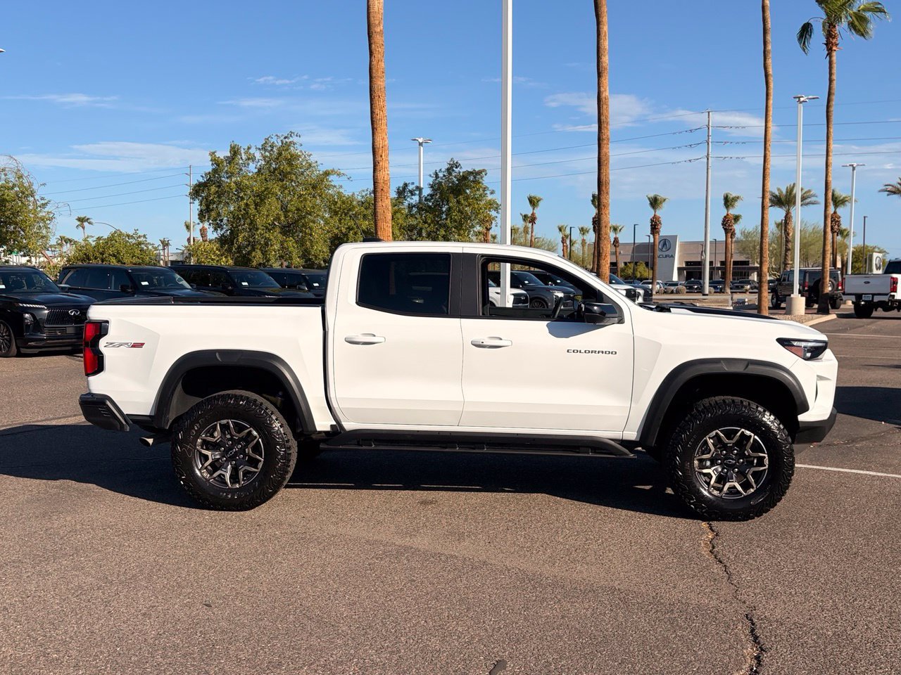 Used 2024 Chevrolet Colorado ZR2 w/ ZR2 Convenience Package III AWD/4WD image 6