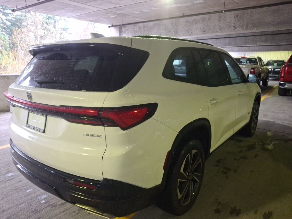 Used 2026 Buick Enclave Sport Touring w/ Power Package image 6