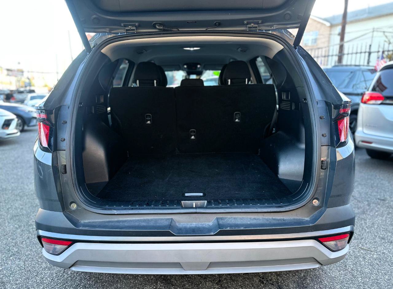 Used 2025 Hyundai Tucson SEL FWD image 6