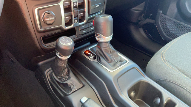 New 2027 Jeep Gladiator Sport AWD/4WD image 17