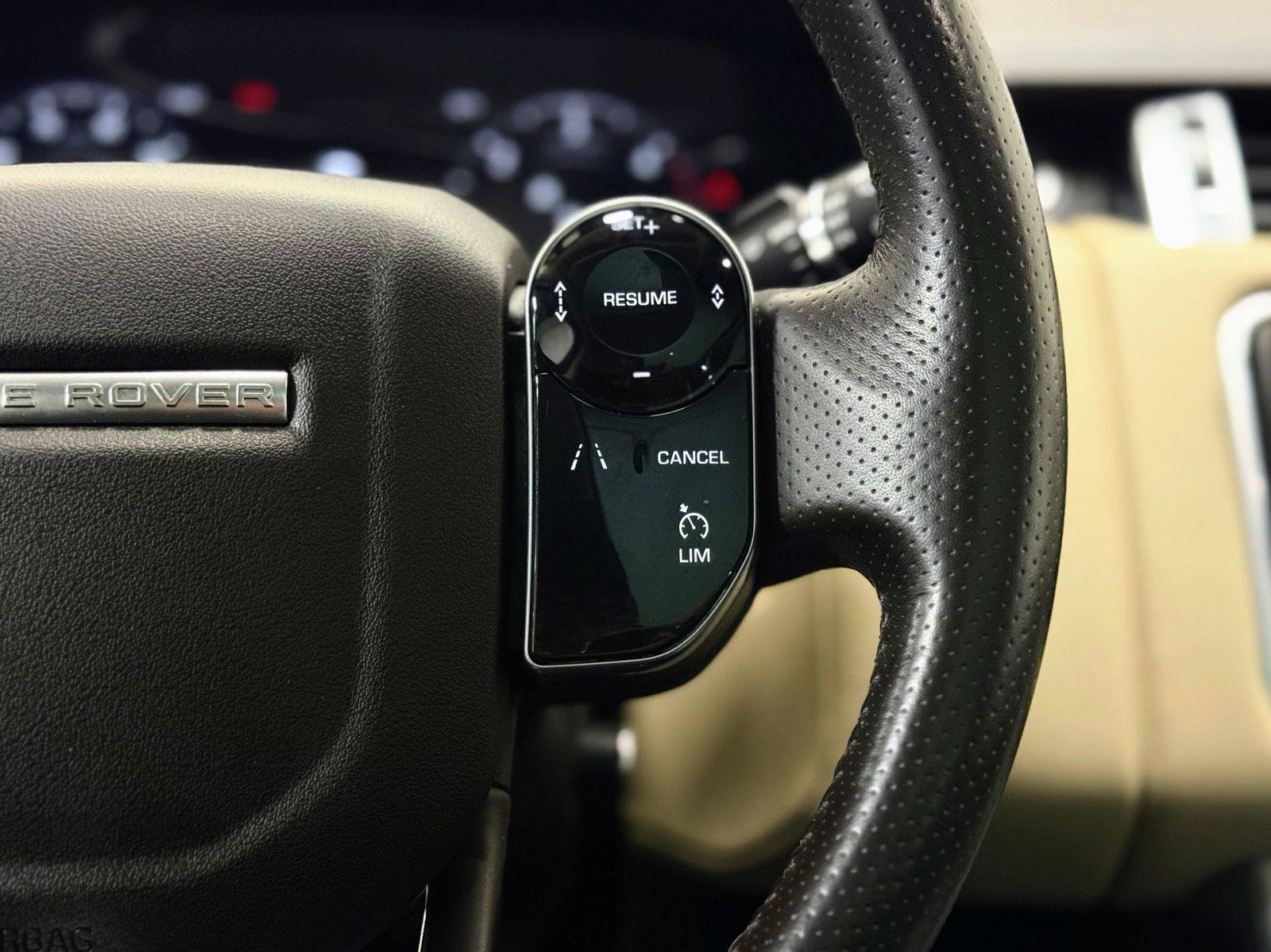 Used 2020 Land Rover Range Rover Sport HSE image 21