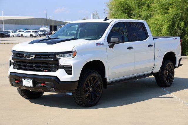 New 2025 Chevrolet Silverado 1500 LT Trail Boss w/ Convenience Package II image 3
