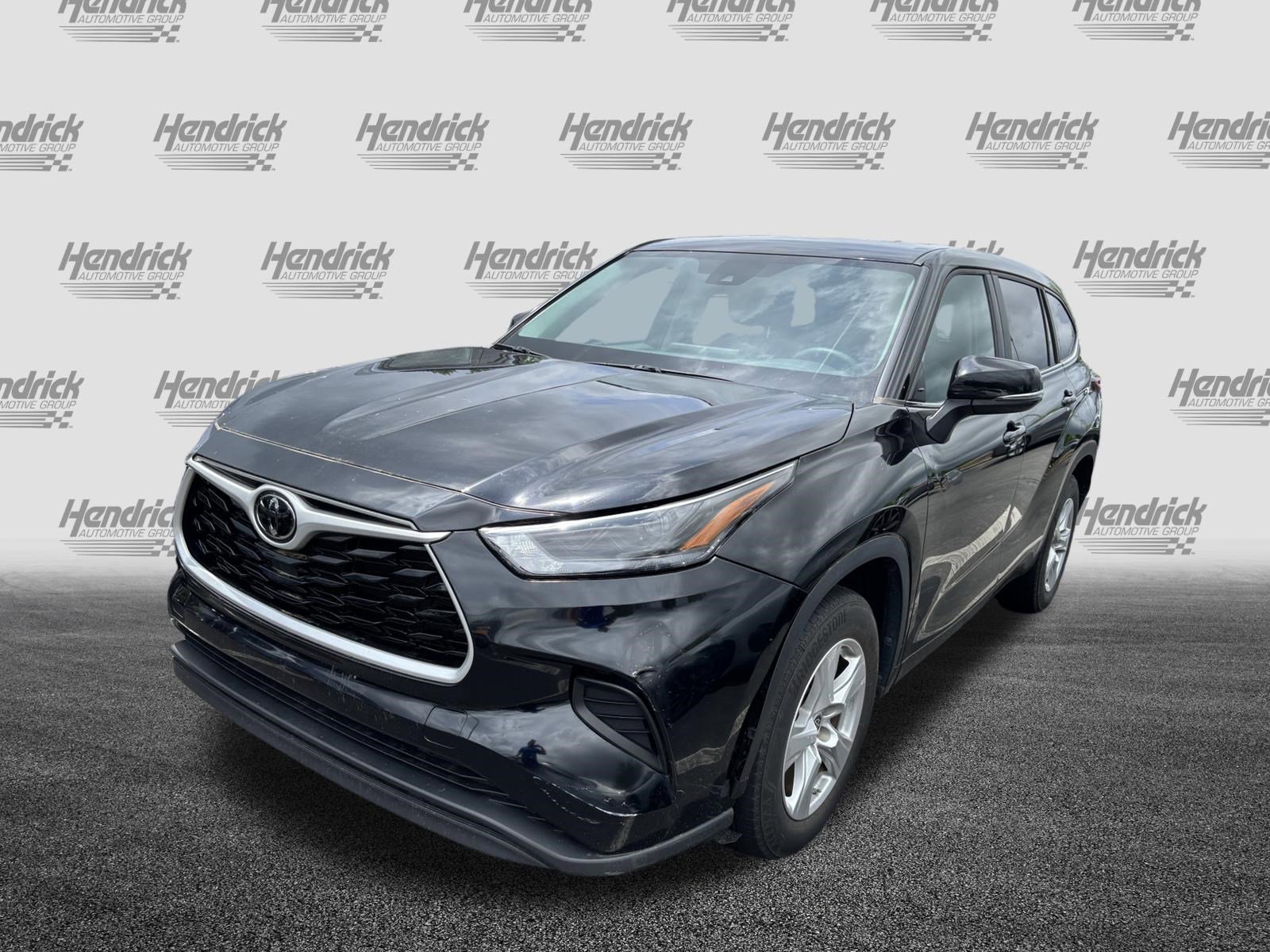 Used 2023 Toyota Highlander L FWD image 8