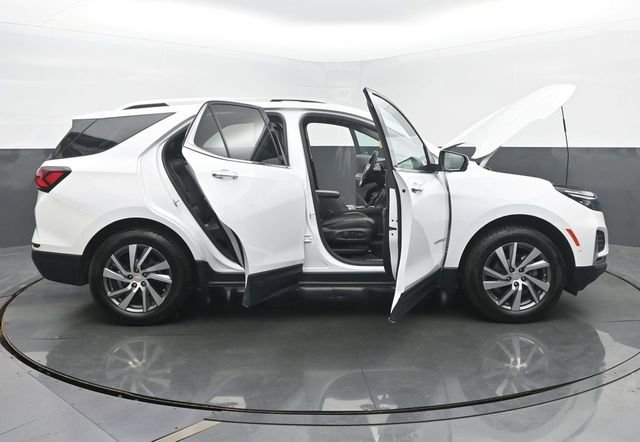 Used 2023 Chevrolet Equinox Premier AWD/4WD image 55