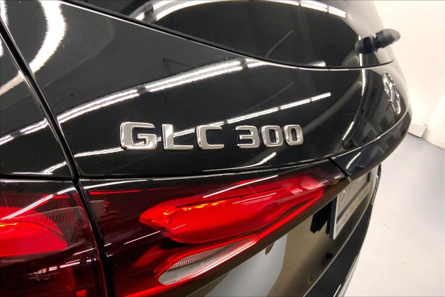 Used 2026 Mercedes-Benz GLC 300 image 14