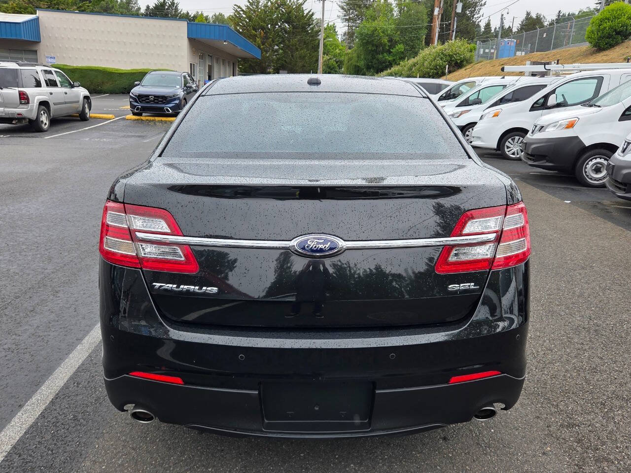 Used 2014 Ford Taurus SEL w/ Equipment Group 201A FWD image 6