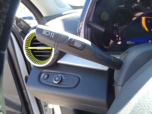 Certified 2024 Chevrolet Trax LT w/ Driver Confidence Package image 16