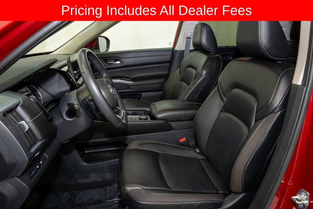Used 2023 Nissan Pathfinder SL AWD/4WD image 13