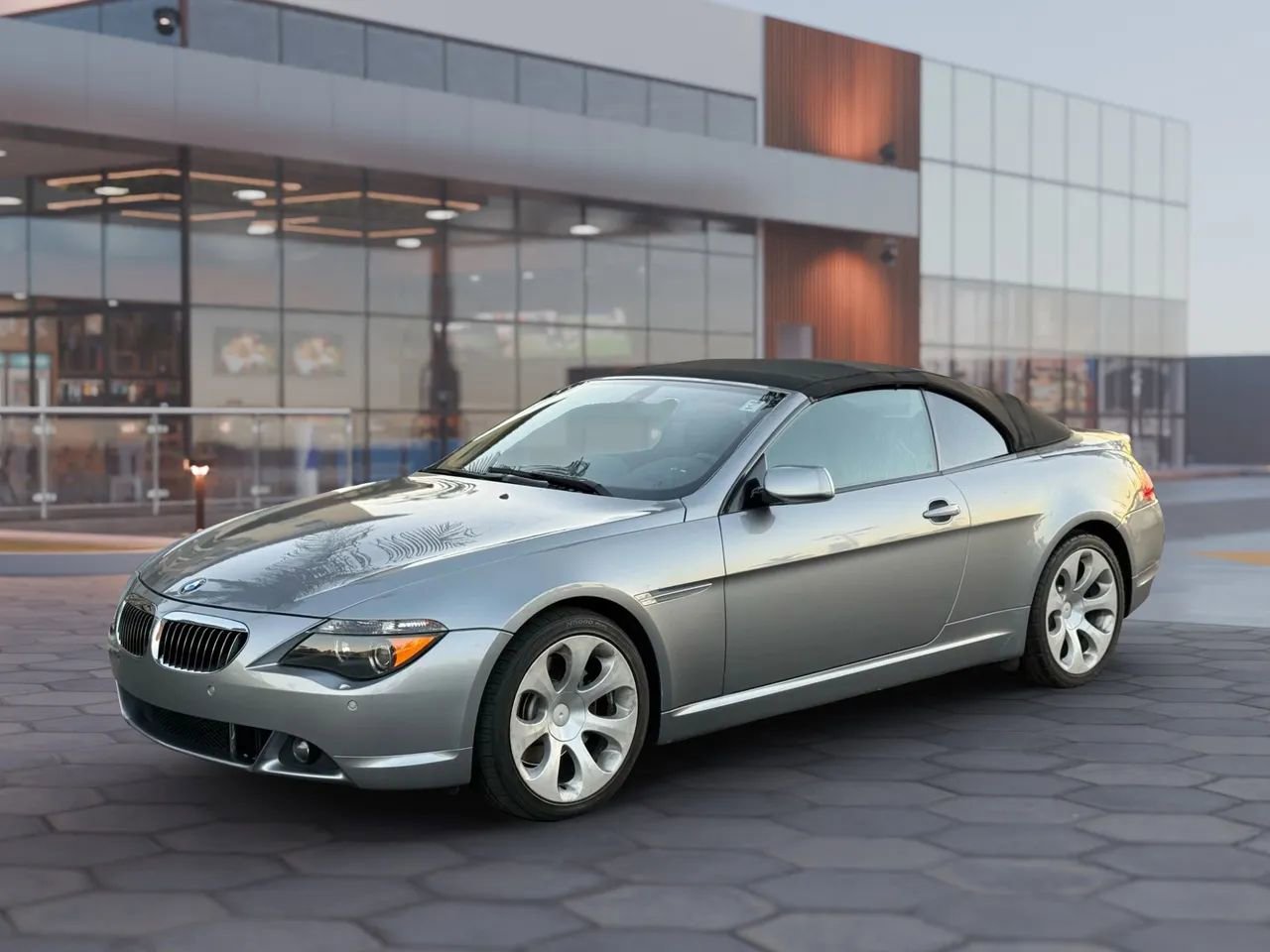 Used 2006 BMW 650i Convertible image 12