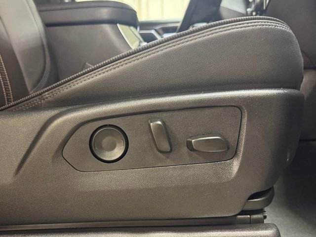 Used 2025 Chevrolet Silverado 1500 High Country w/ High Country Premium Package image 42