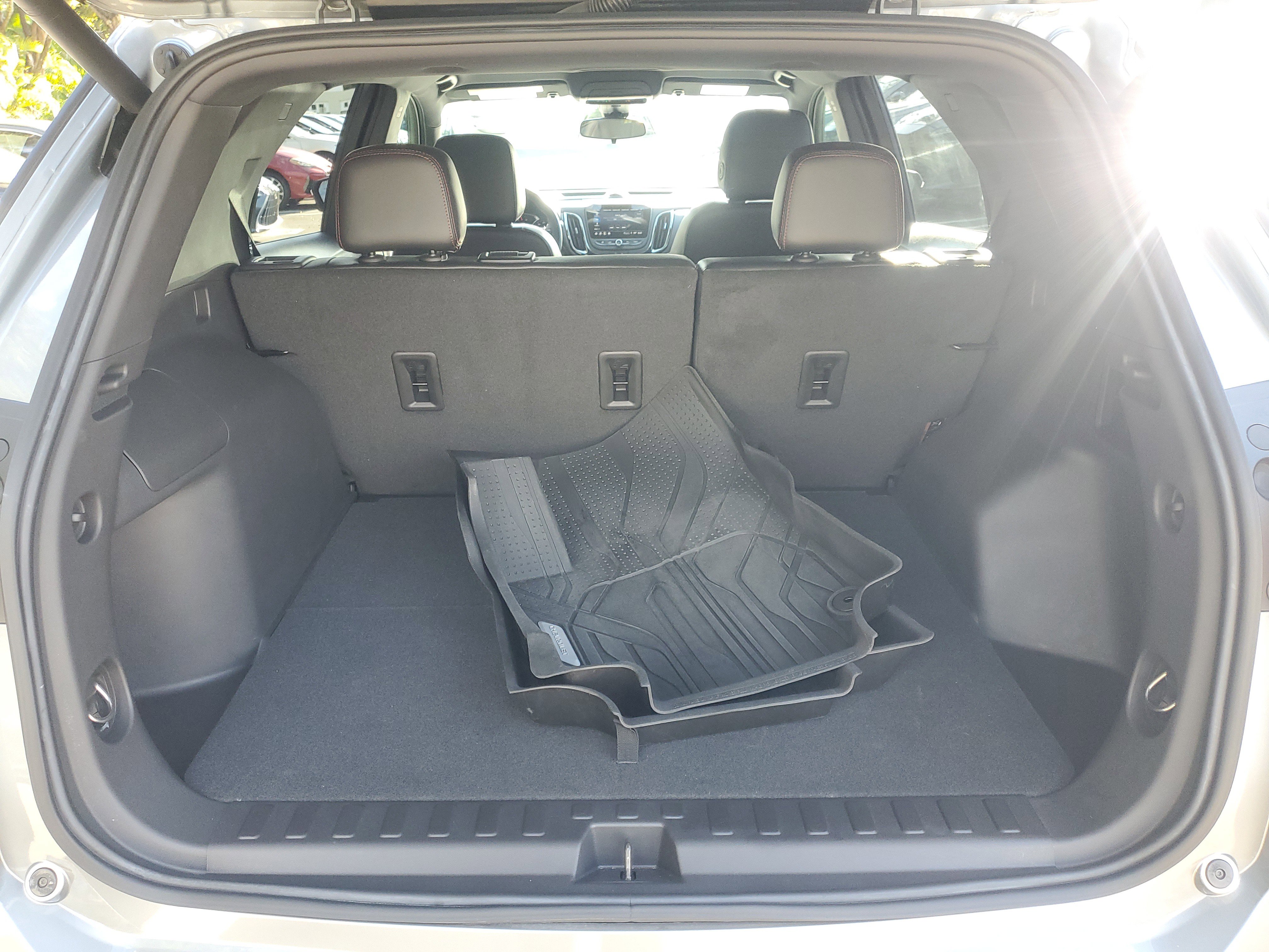 Used 2024 Chevrolet Equinox RS w/ RS Leather Package image 8