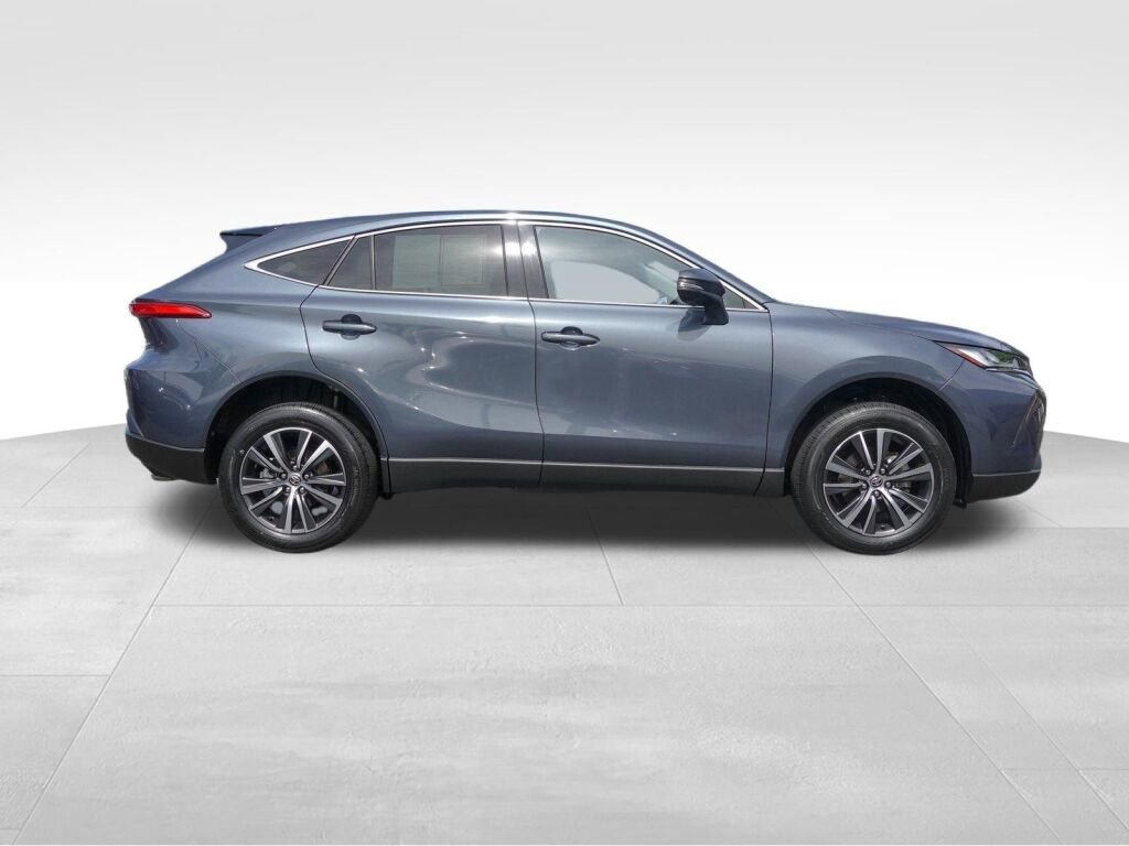 Certified 2024 Toyota Venza LE video 2