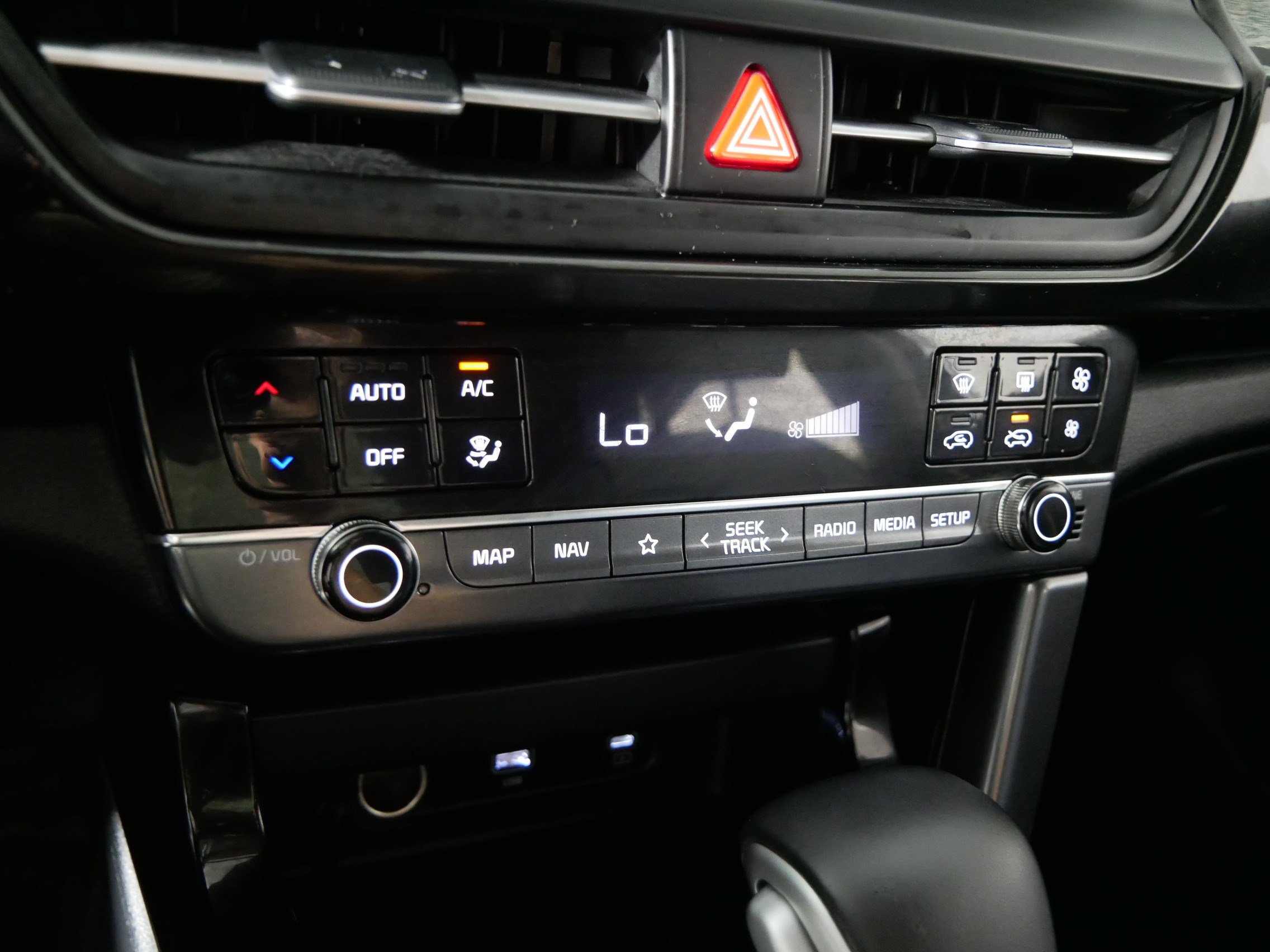 Used 2024 Kia Seltos S AWD/4WD image 23