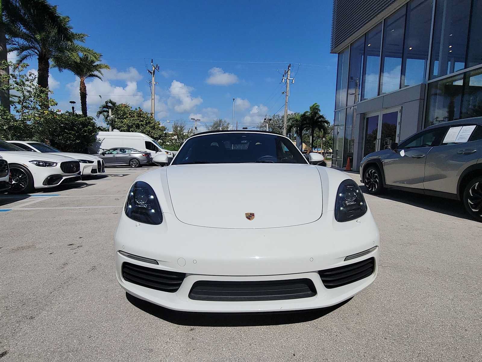 Used 2021 Porsche 718 Boxster RWD image 9