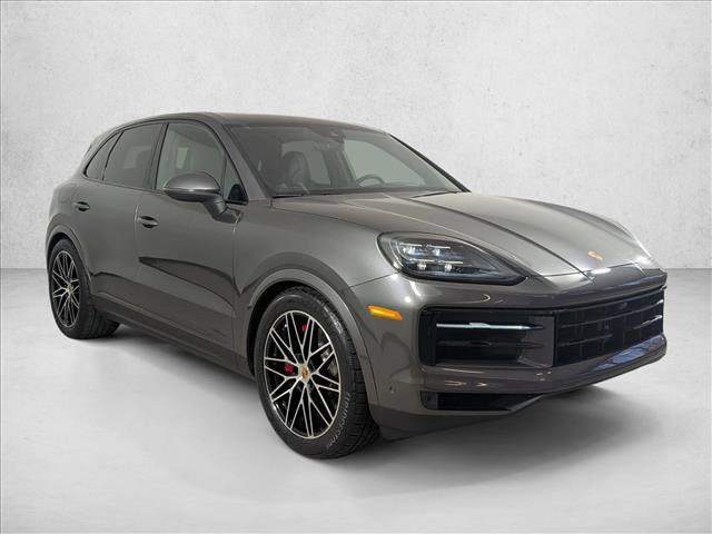 Certified 2024 Porsche Cayenne S image 7