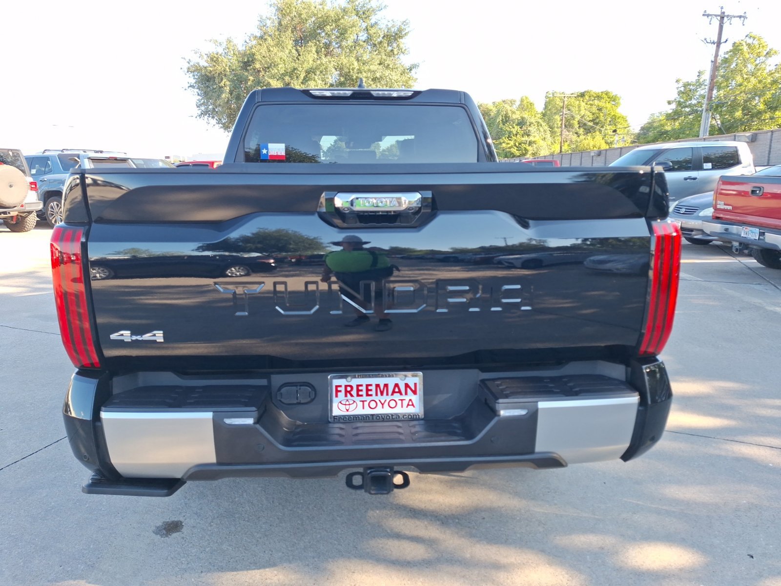 Used 2024 Toyota Tundra Limited w/ Power Package AWD/4WD image 5