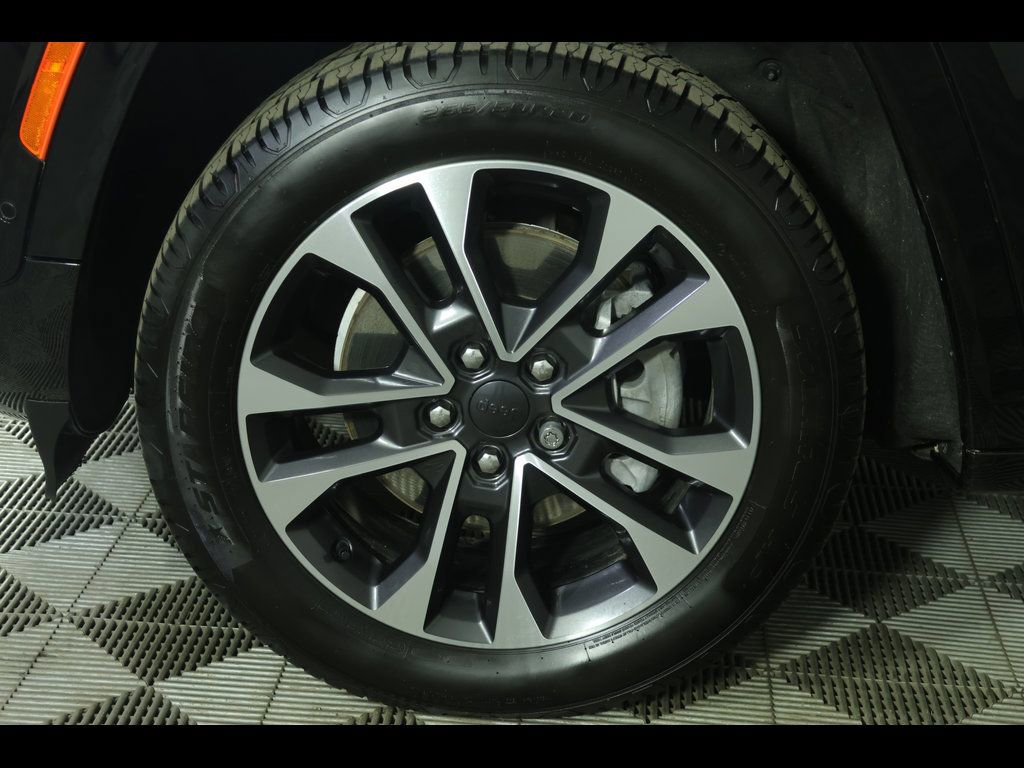 Used 2021 Jeep Grand Cherokee L Overland image 11