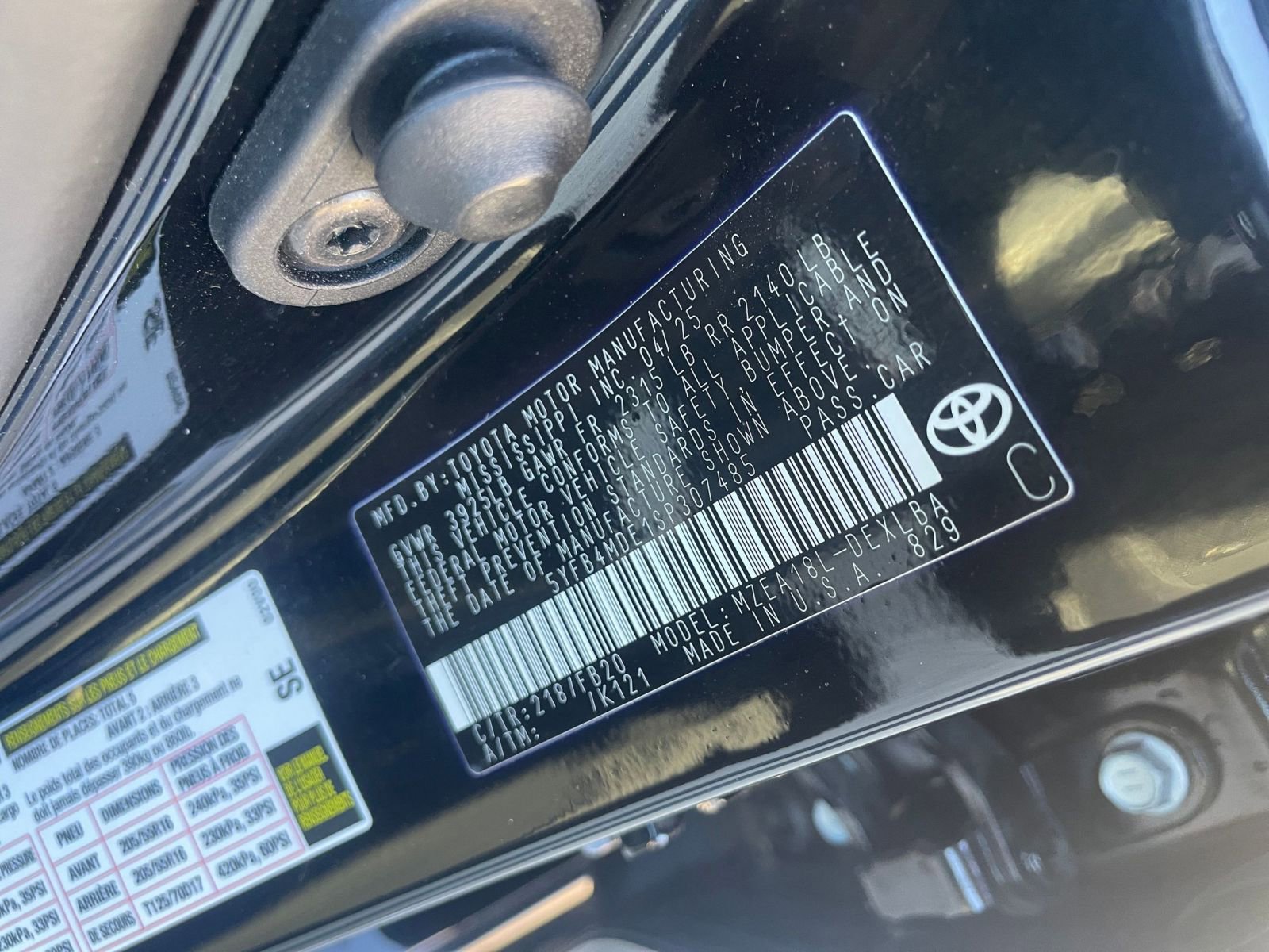 Used 2025 Toyota Corolla LE image 29