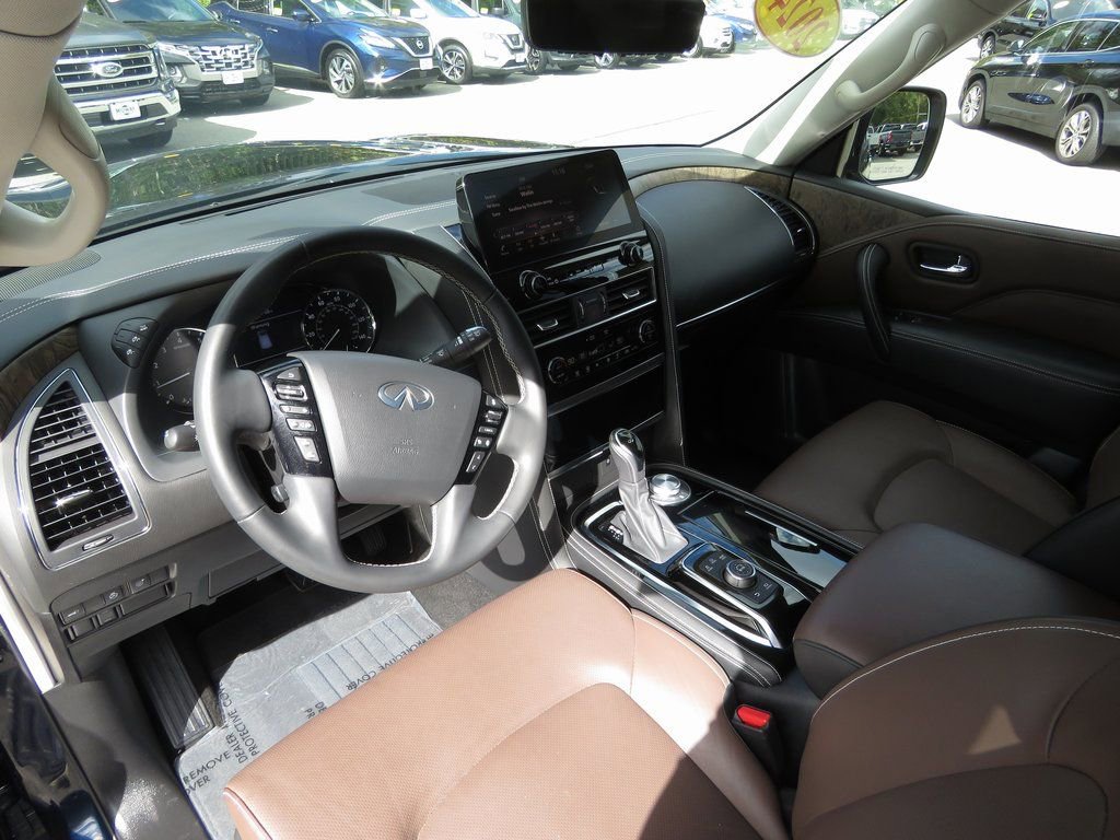 Used 2024 INFINITI QX80 Premium Select w/ Cargo Package image 12