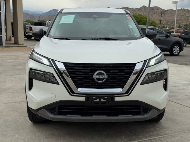 Used 2023 Nissan Rogue S image 2