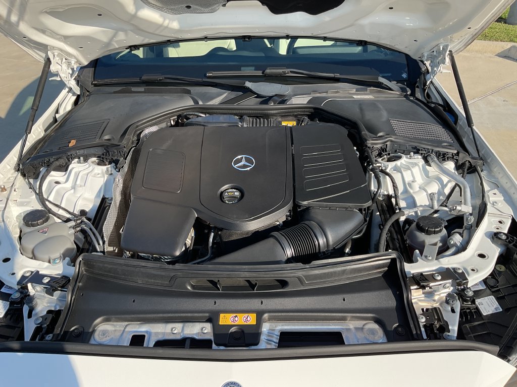 Used 2024 Mercedes-Benz C 300 Sedan image 35