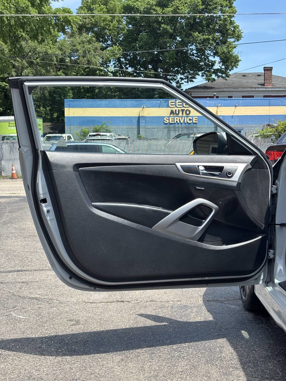 Used 2013 Hyundai Veloster RE:MIX Edition FWD image 11