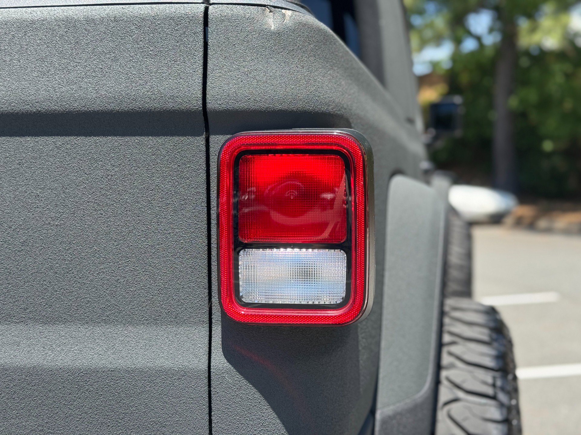 Used 2022 Jeep Gladiator Sport AWD/4WD image 28