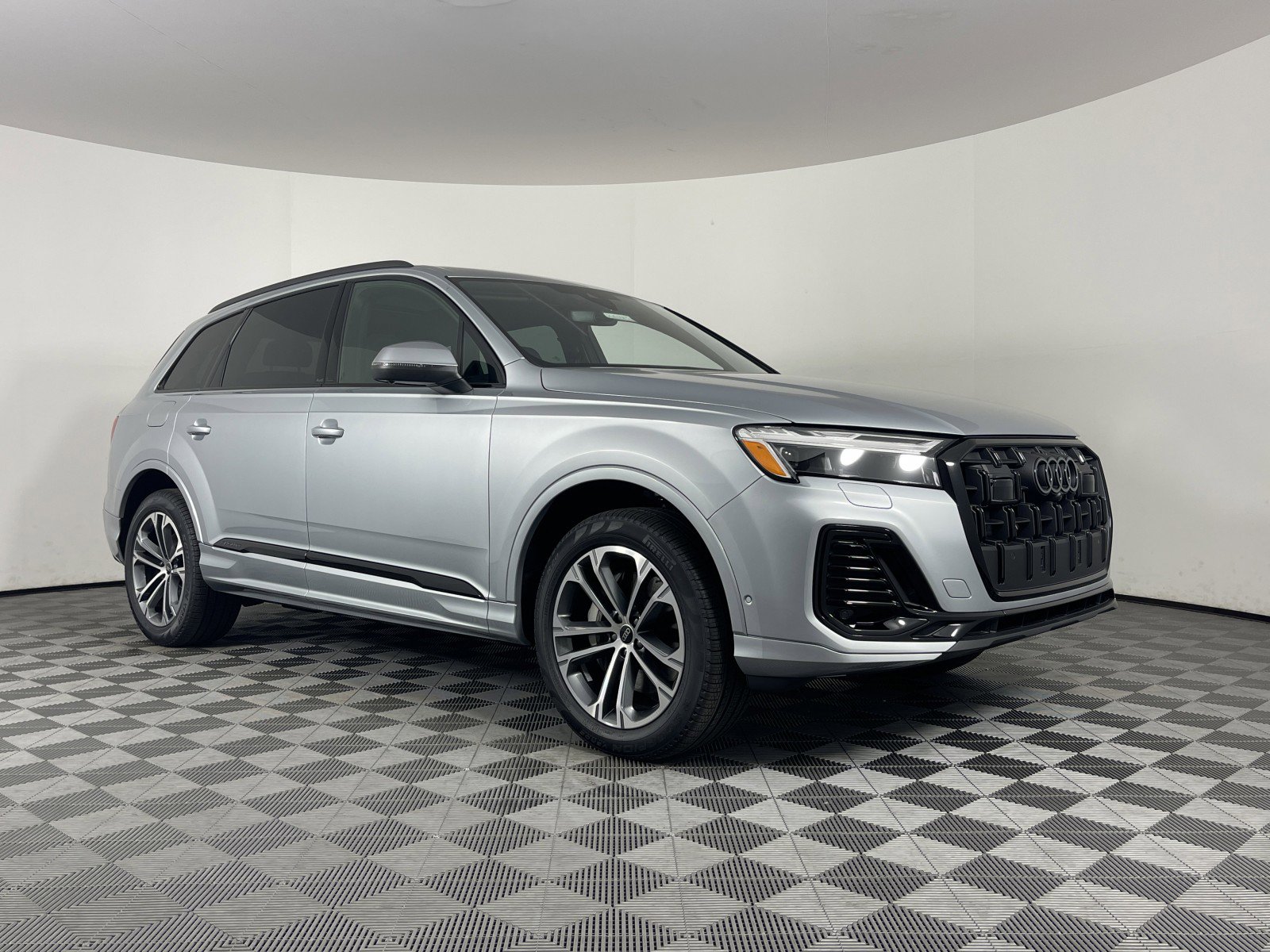 New 2025 Audi Q7 Premium image 19