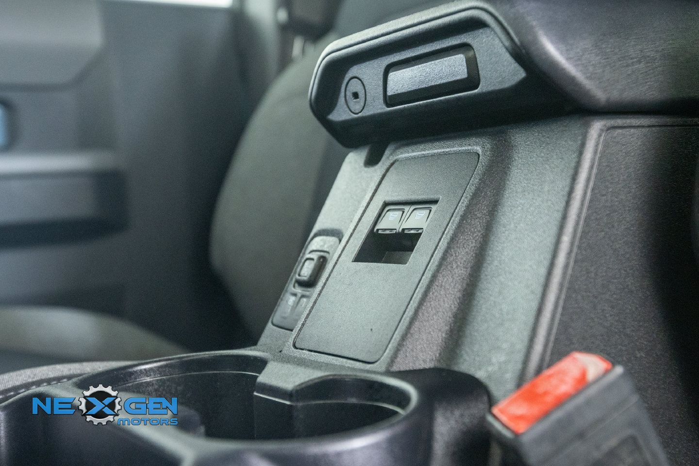 Used 2022 Ford Bronco 2-Door AWD/4WD image 29