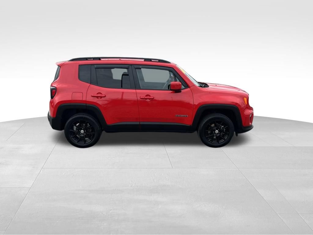 Used 2019 Jeep Renegade Latitude w/ Cold Weather Group AWD/4WD image 8