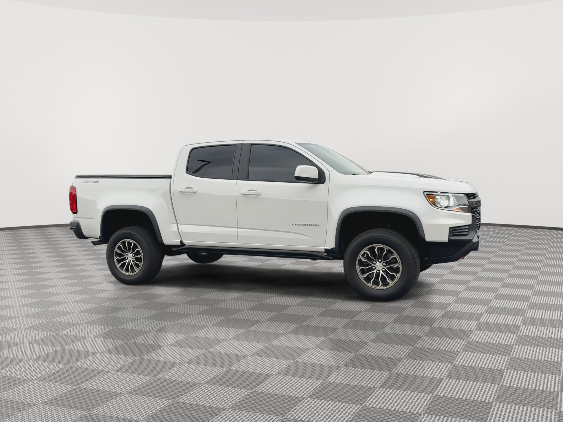 Certified 2022 Chevrolet Colorado ZR2 AWD/4WD image 2