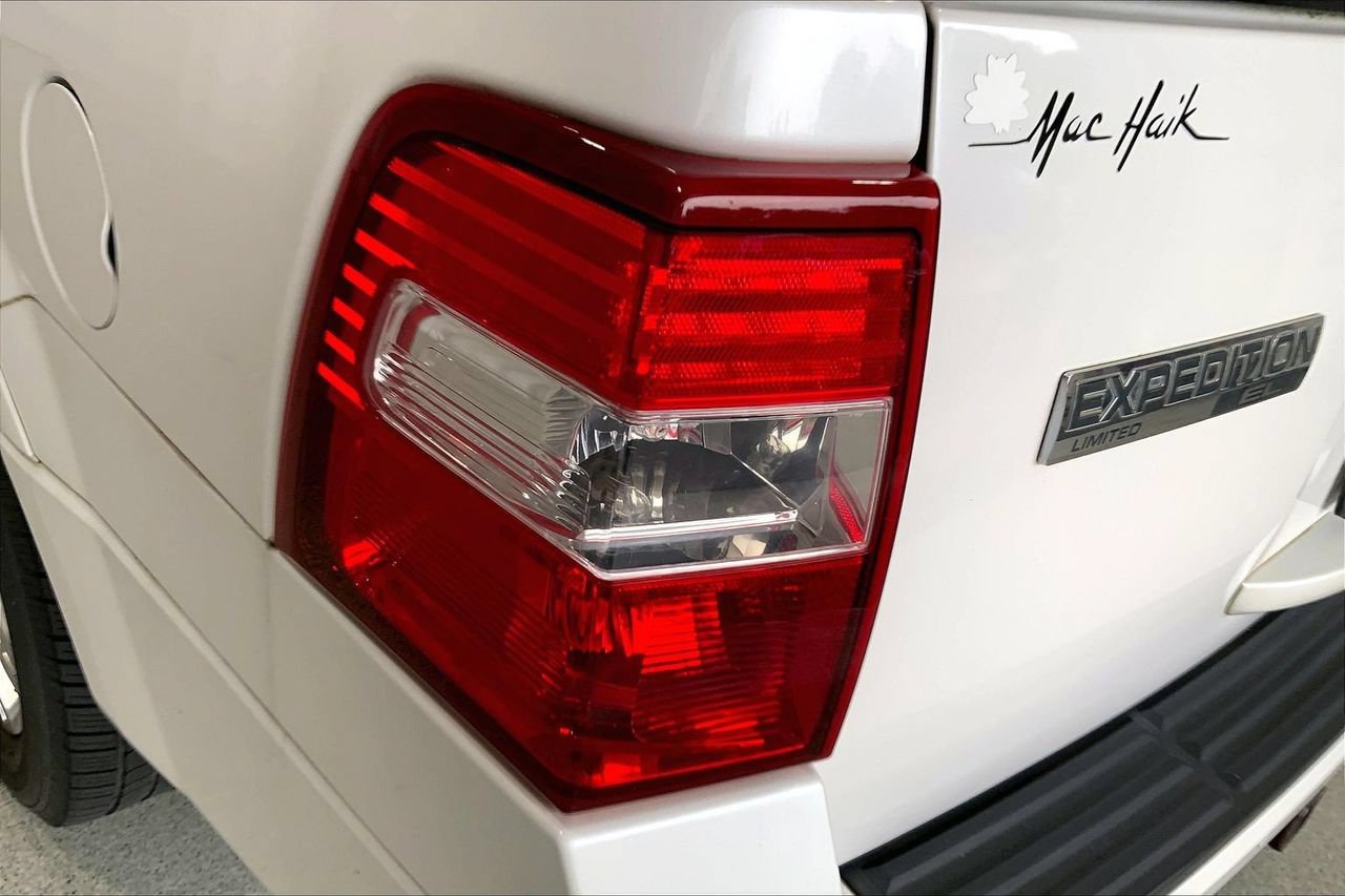 Used 2014 Ford Expedition EL Limited w/ Equipment Group 301A RWD image 13