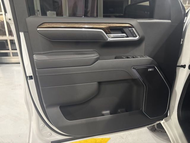 Used 2026 GMC Sierra 1500 Elevation image 12