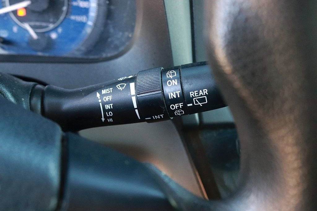 Used 2020 Toyota Sienna LE FWD image 23