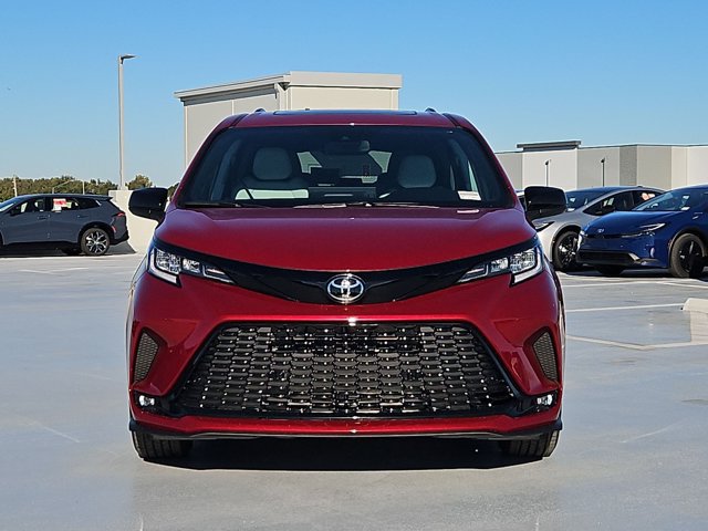 New 2026 Toyota Sienna XSE FWD image 6