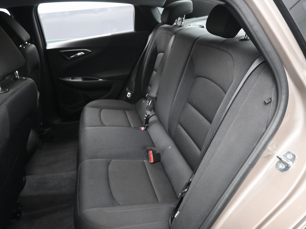 Used 2023 Chevrolet Malibu LS image 27