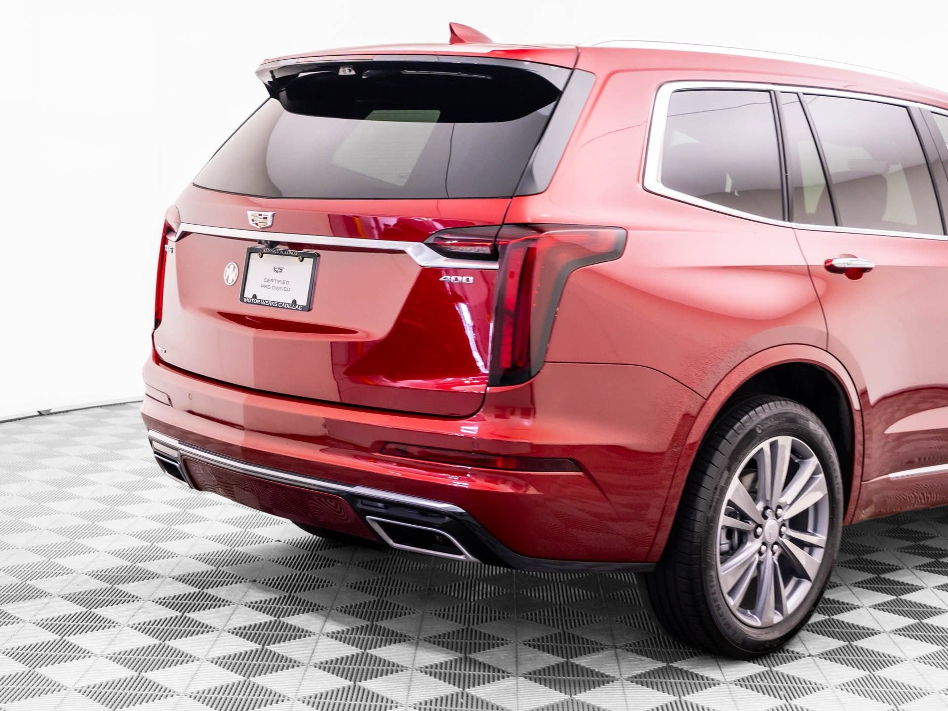 Certified 2025 Cadillac XT6 Premium Luxury w/ Platinum Package AWD/4WD image 40