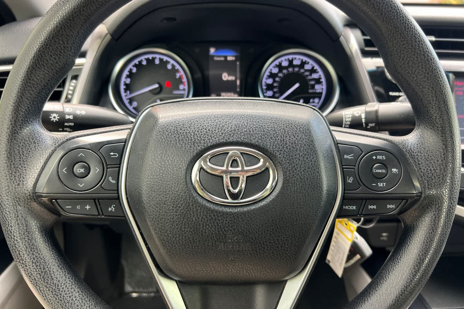 Used 2018 Toyota Camry LE FWD image 22