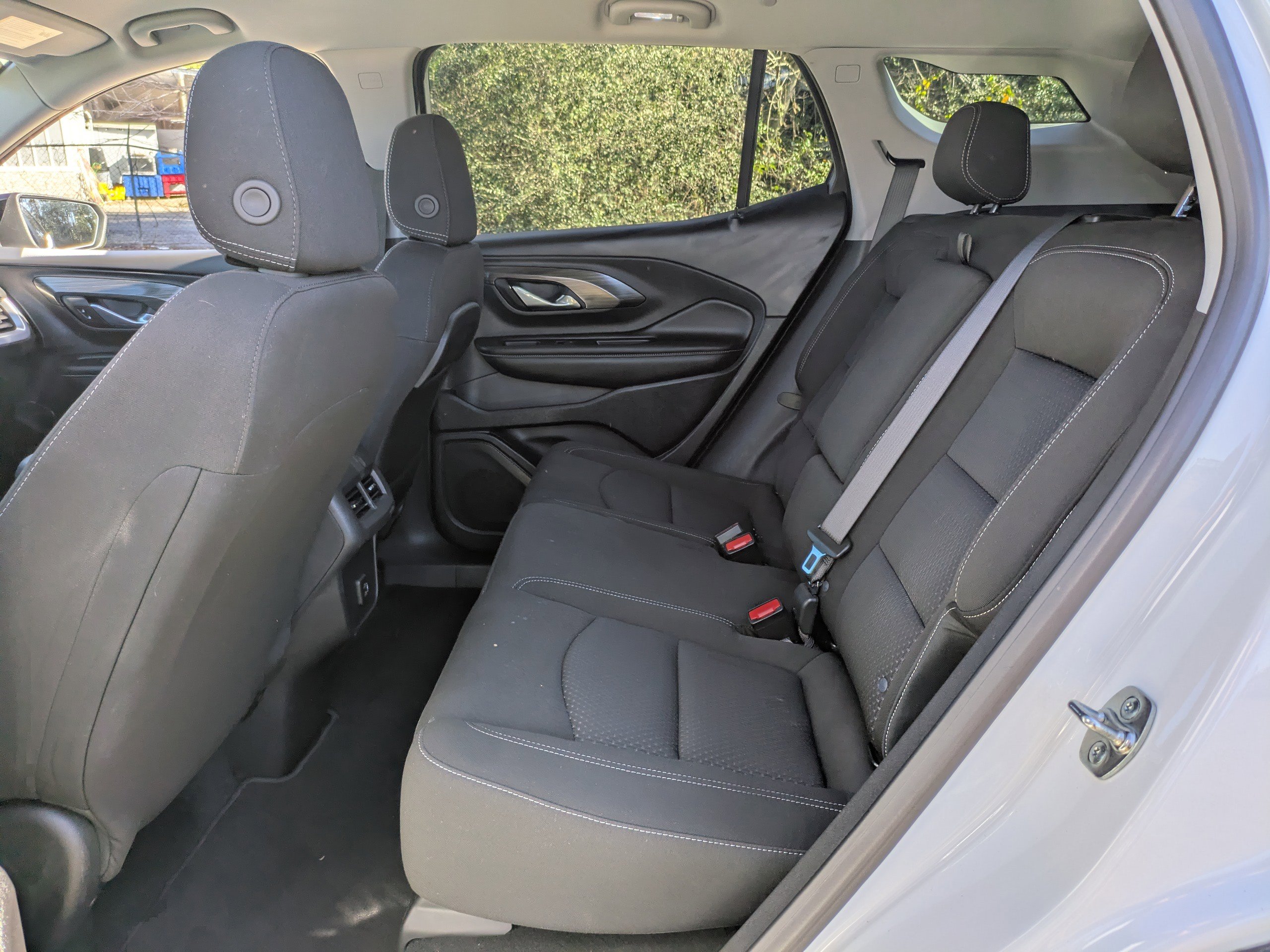 Used 2024 GMC Terrain SLE w/ Driver Convenience Package image 15