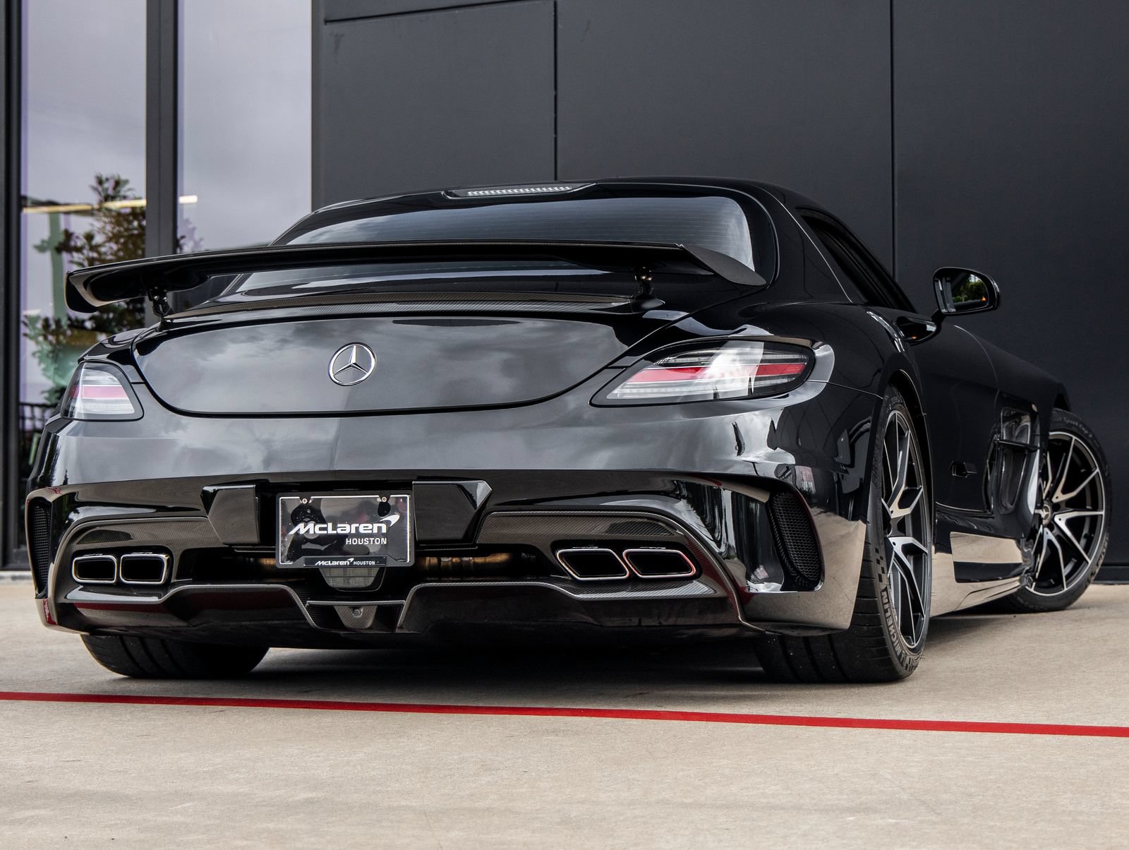Used 2014 Mercedes-Benz SLS AMG Black Series image 9