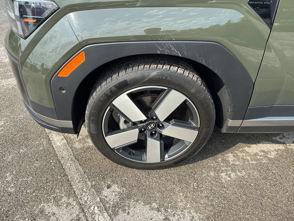 Used 2024 Hyundai Santa Fe Limited AWD/4WD image 9