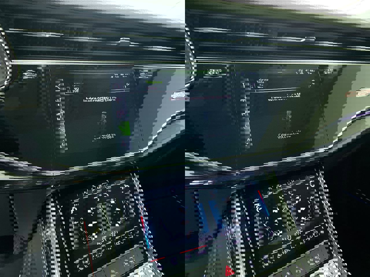 Used 2025 Audi Q8 Premium Plus w/ Premium Plus Package image 8