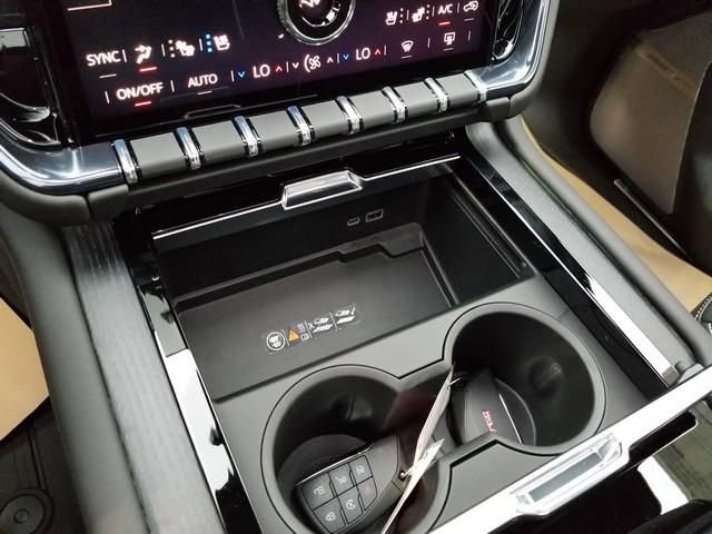 New 2026 GMC Yukon AT4 Ultimate AWD/4WD image 12